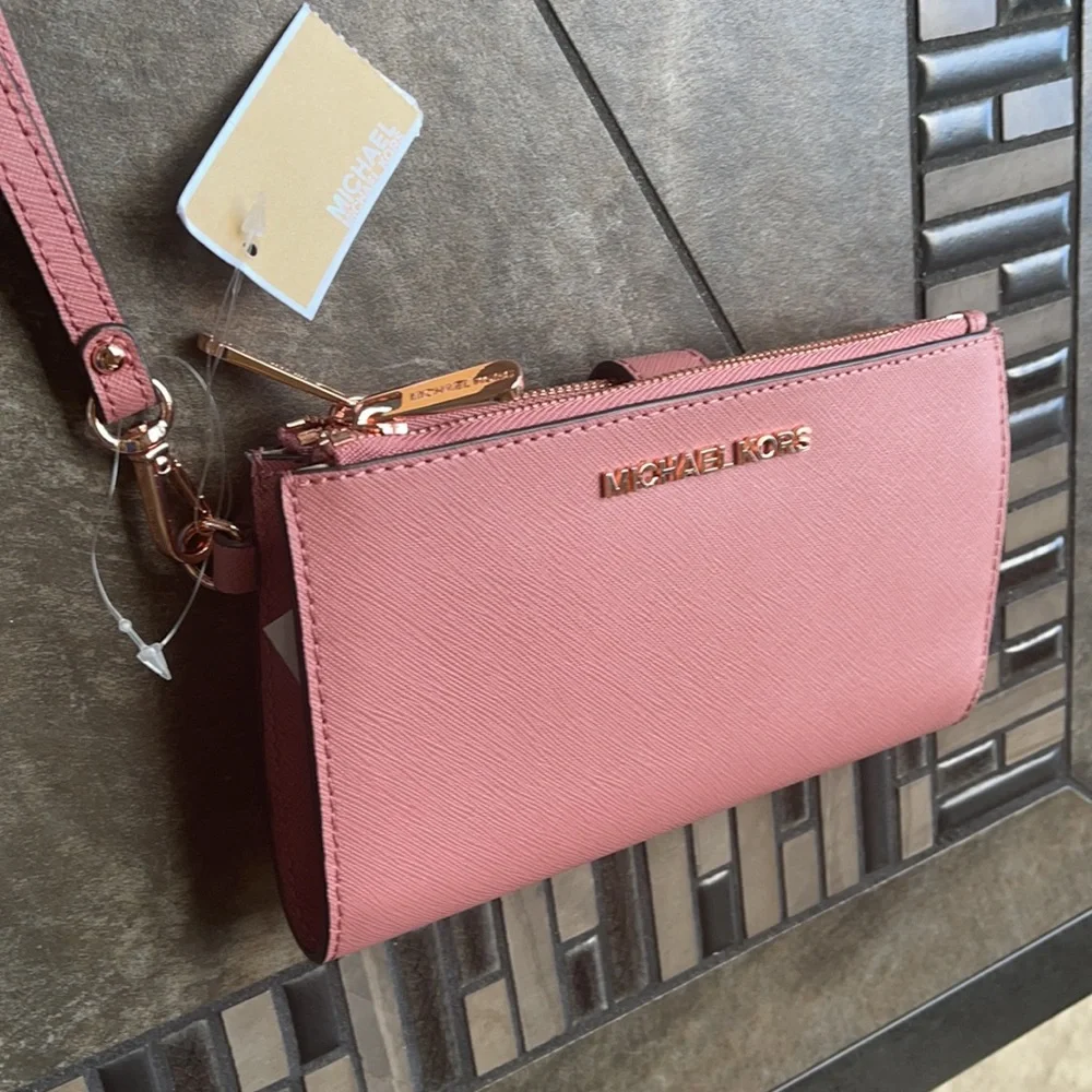 MICHAEL KORS LG DOUBLE ZIP WRISTLET RACING GREEN